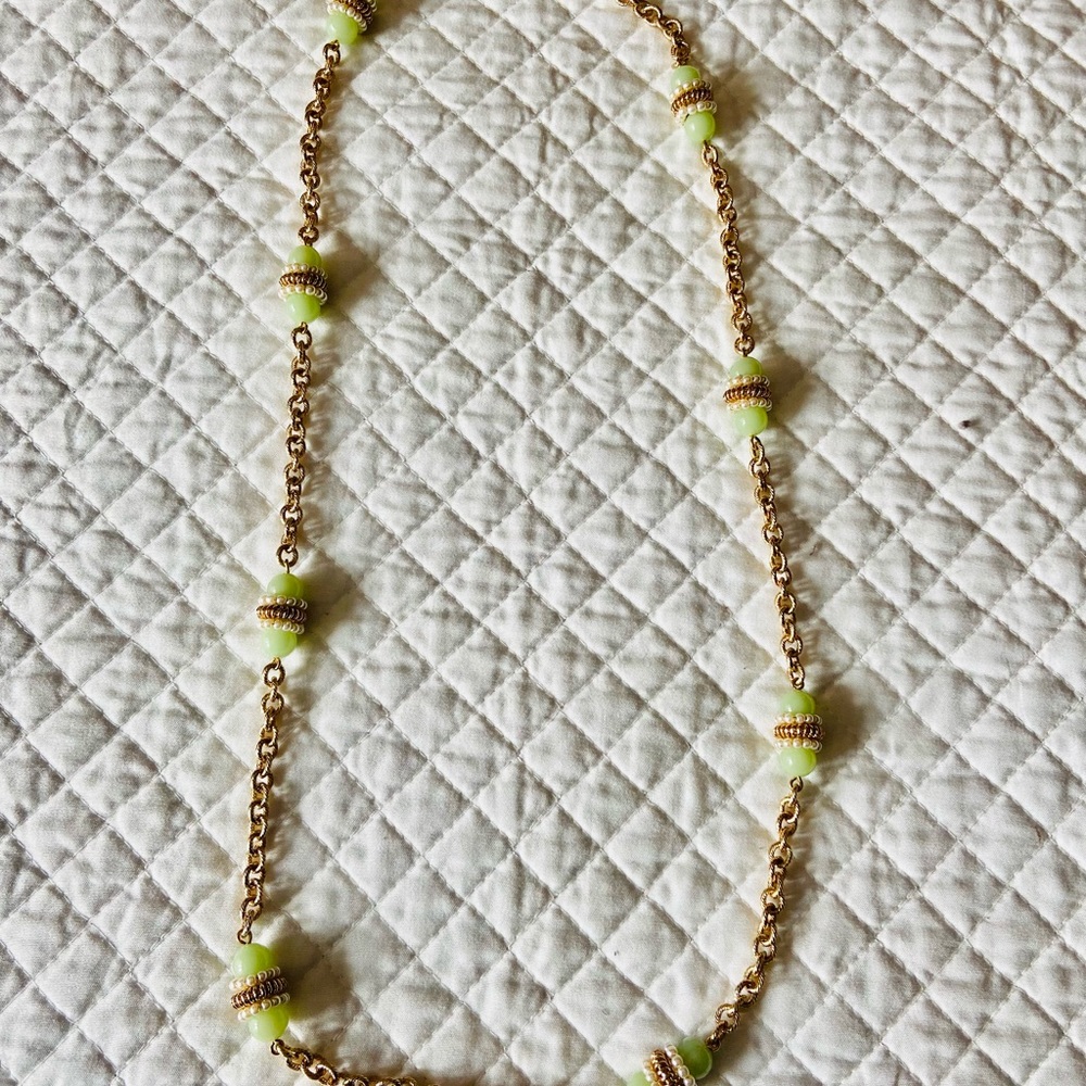 Statement necklace
